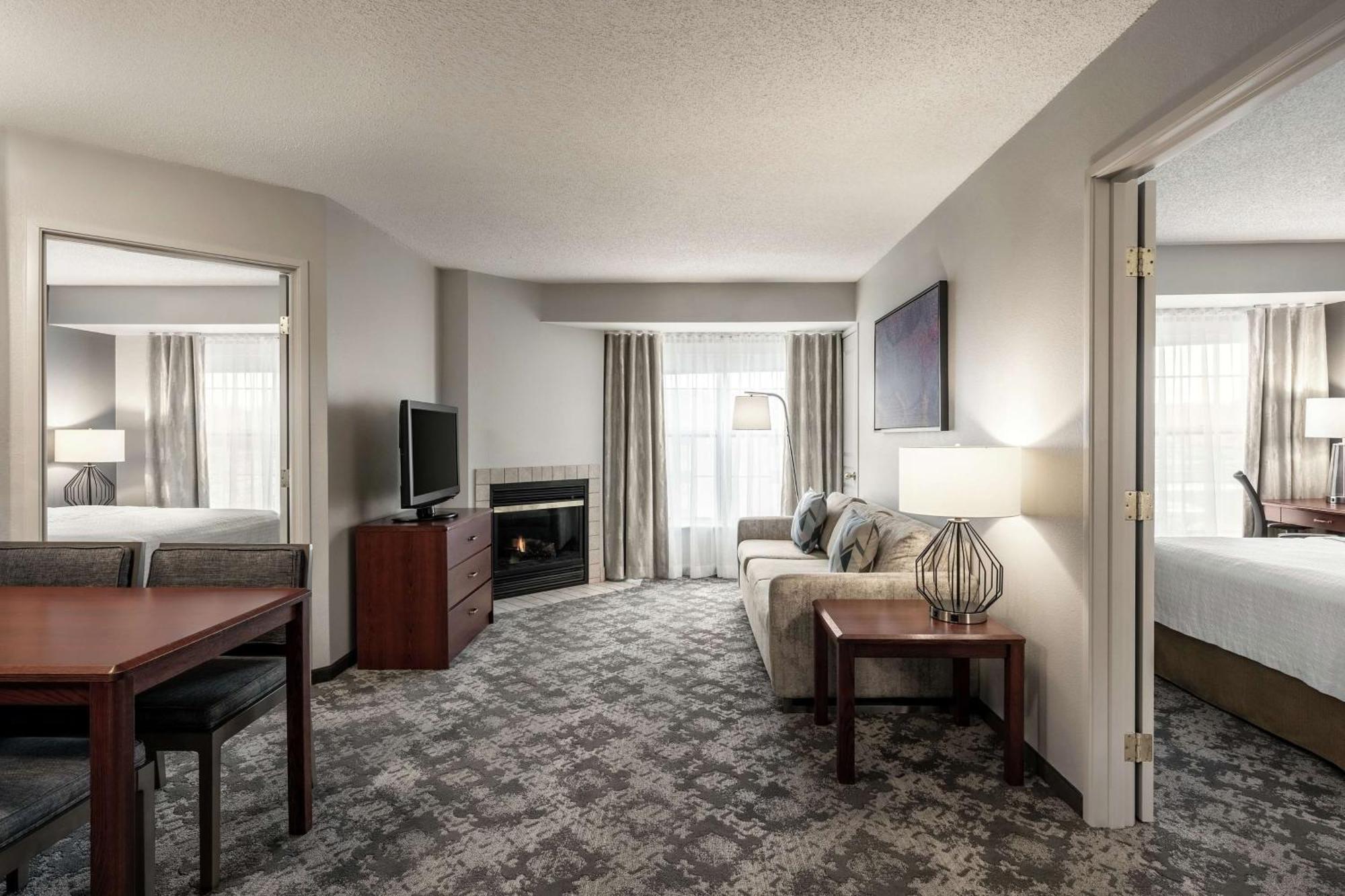 Homewood Suites By Hilton Erie Kearsarge Bagian luar foto