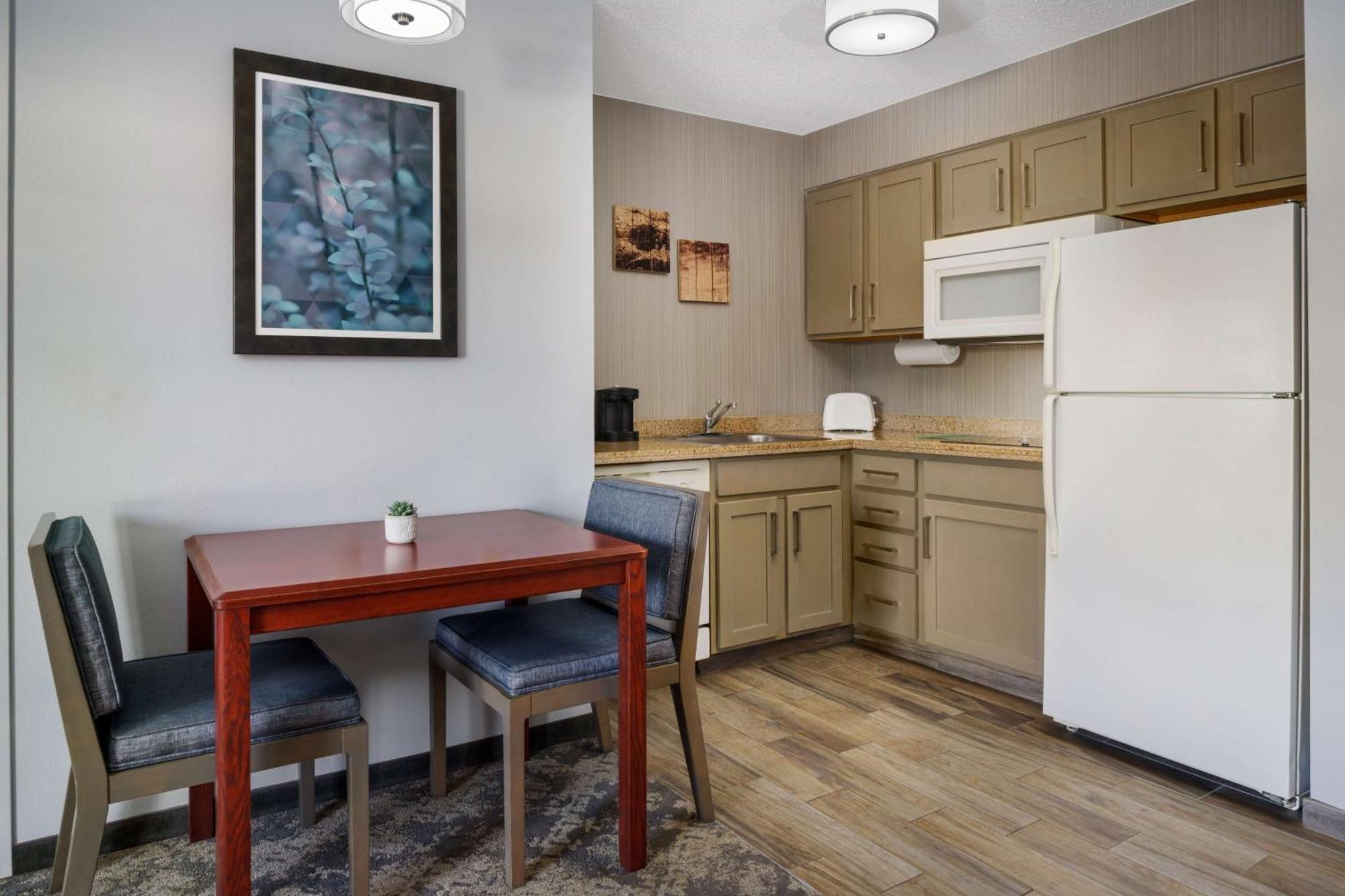Homewood Suites By Hilton Erie Kearsarge Bagian luar foto