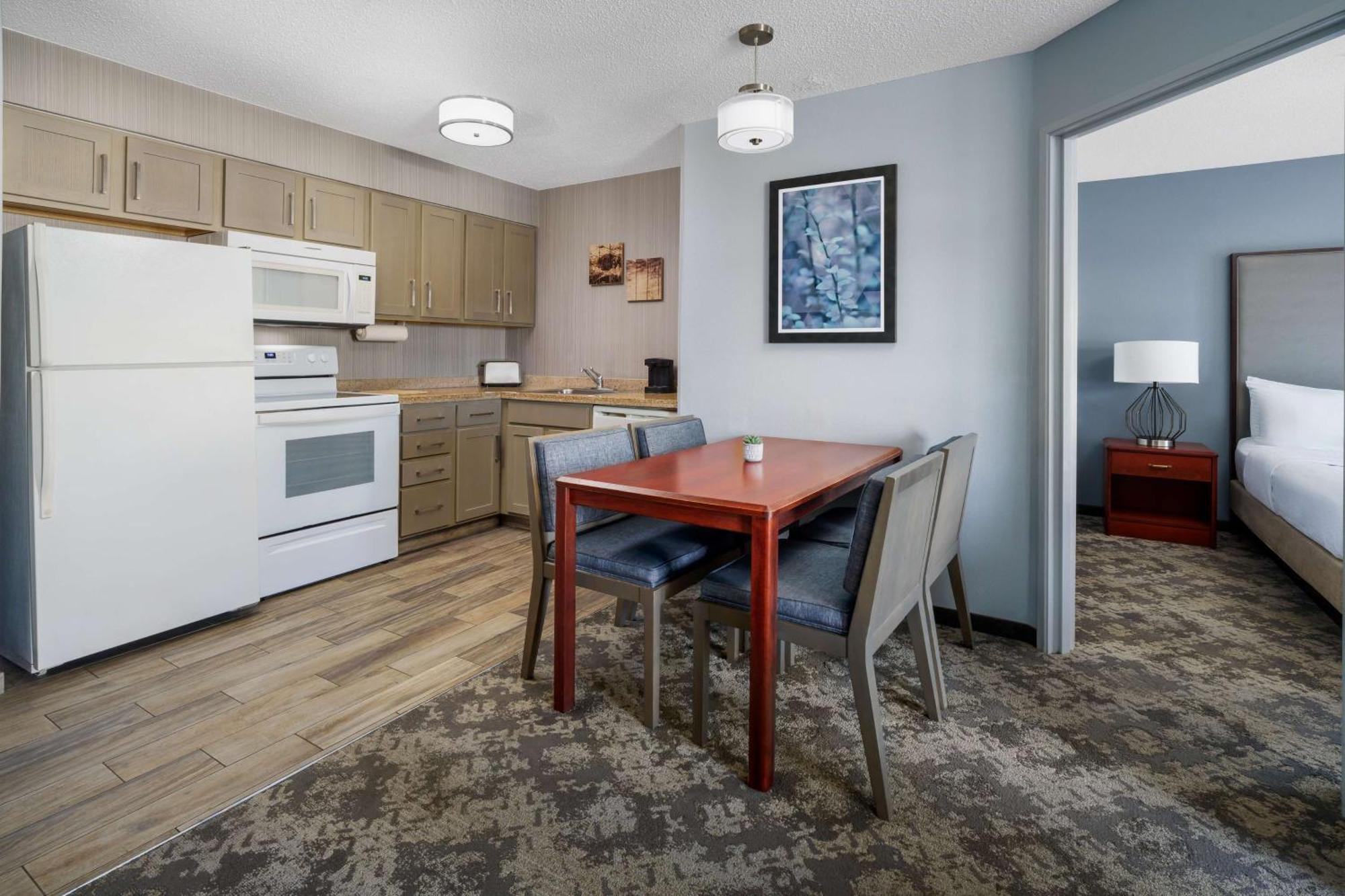 Homewood Suites By Hilton Erie Kearsarge Bagian luar foto