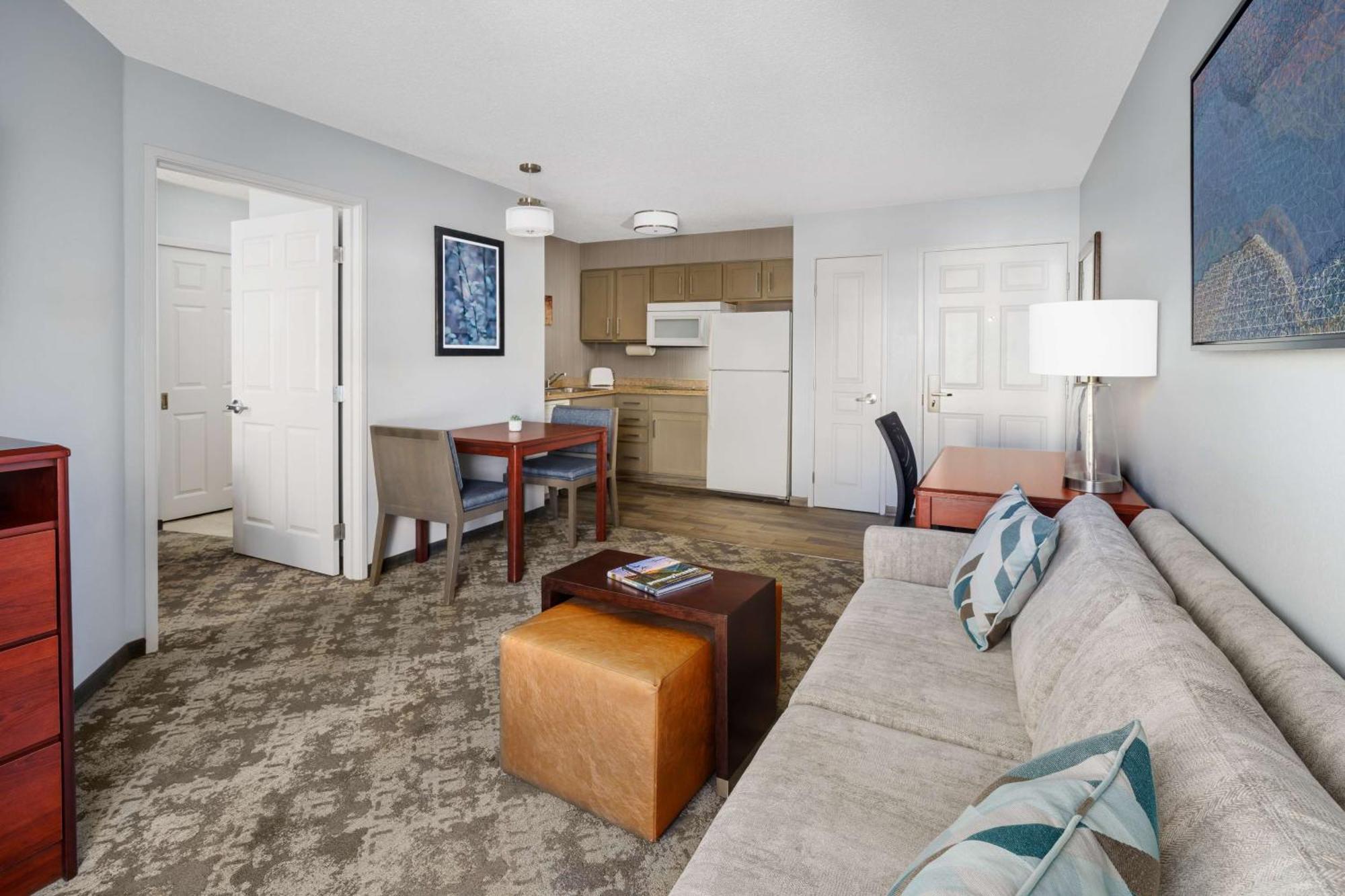 Homewood Suites By Hilton Erie Kearsarge Bagian luar foto